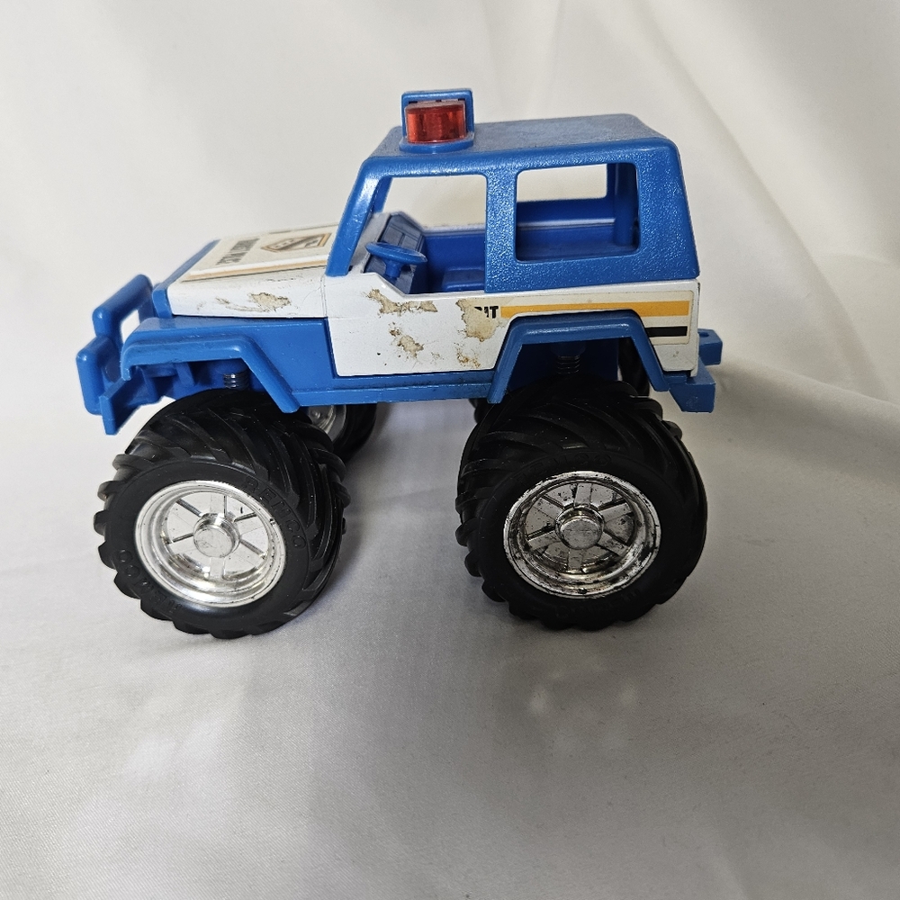 1987 Vintage REMCO "TUFF ONES" Transit Police Big Wheels Jeep, Blue &‎ White
